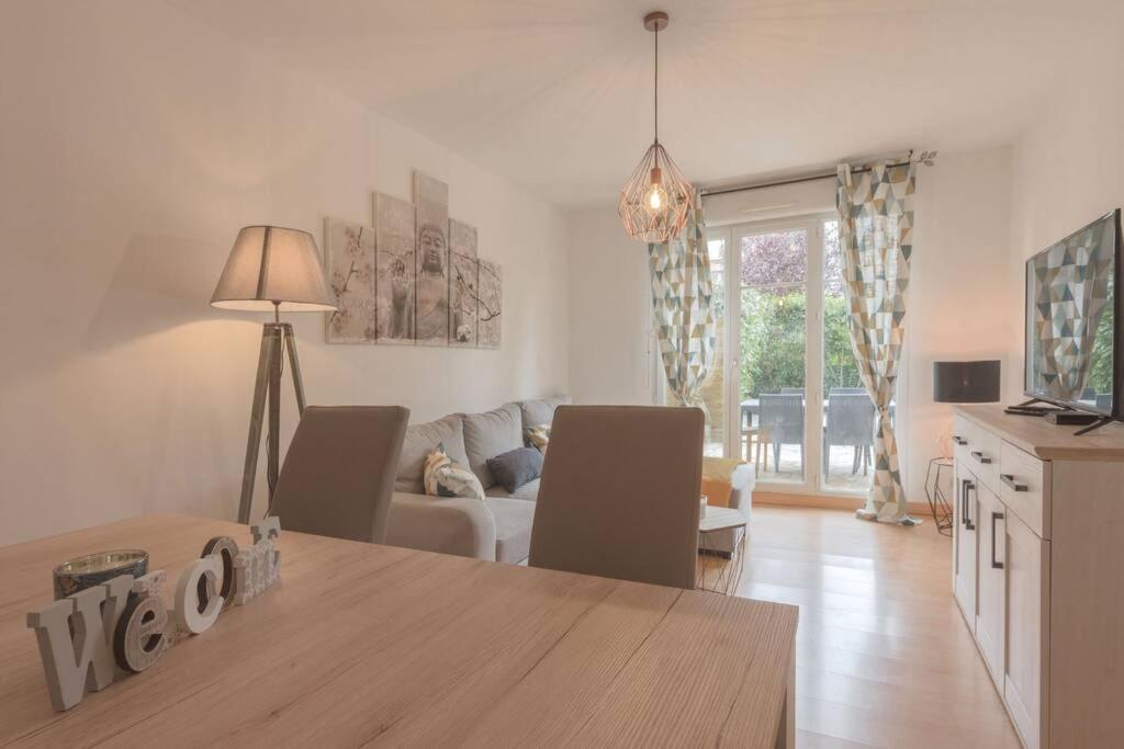Garden Apartment Next To Disneyland Μπισί-Σεν Ζορζ Εξωτερικό φωτογραφία