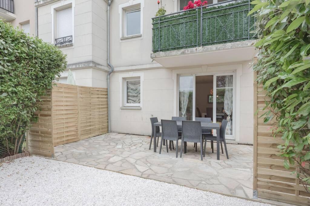 Garden Apartment Next To Disneyland Μπισί-Σεν Ζορζ Εξωτερικό φωτογραφία