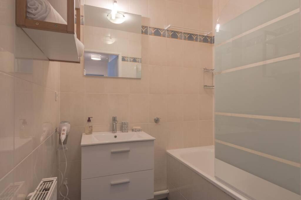 Garden Apartment Next To Disneyland Μπισί-Σεν Ζορζ Εξωτερικό φωτογραφία