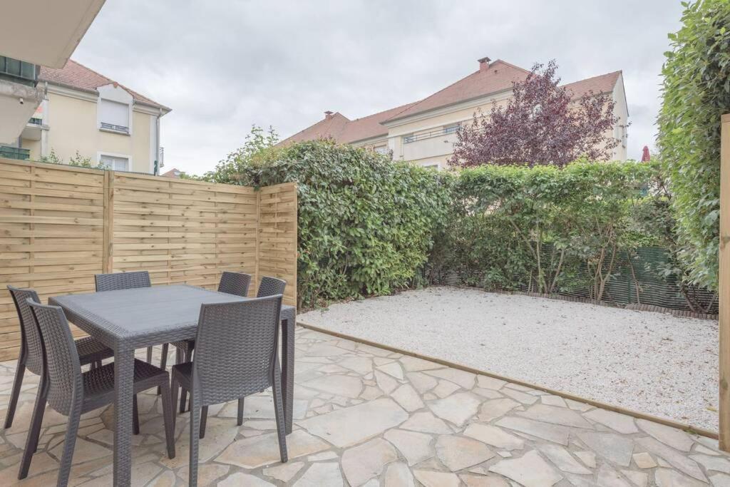 Garden Apartment Next To Disneyland Μπισί-Σεν Ζορζ Εξωτερικό φωτογραφία